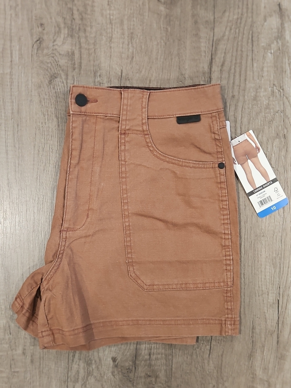 Wrangler women's Cargo Shorts in Rust Brown size 10